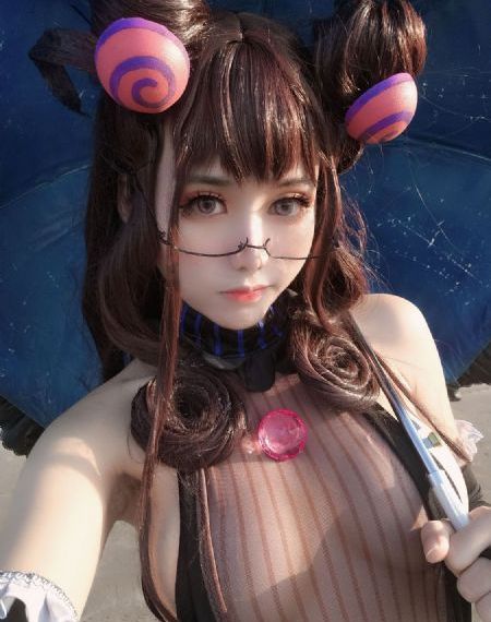 性极强的岳让我满足的导演