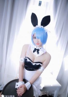 新进女职员出差