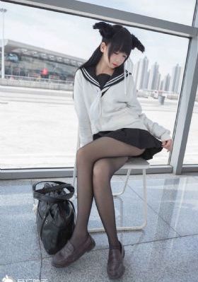 悬崖上的金鱼公主