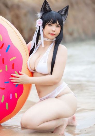 交换玩弄两个美妇教师韩国电影