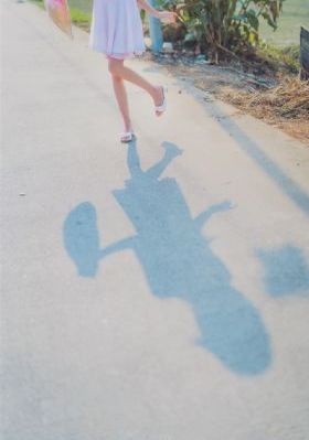 年轻的小保姆
